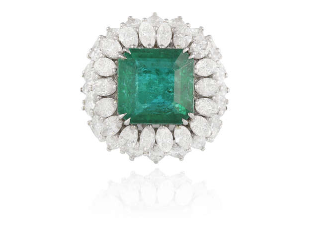 AN IMPORTANT EMERALD AND DIAMOND DRESS RING The...
