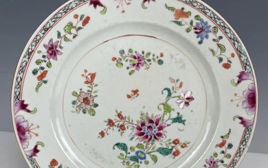 ANTIQUE CHINESE EXPORT PORCELAIN PLATE