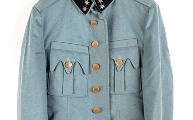 AUSTRIA, Empire Officer's jacket beautiful jacket in woolen cloth complete with insignia, in excellent condition...