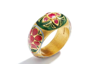 An Indian ruby and enamel dress ring