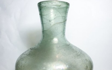 Ancient Roman Glass Bottle - 113.6×83.9×83.9 mm - (1)