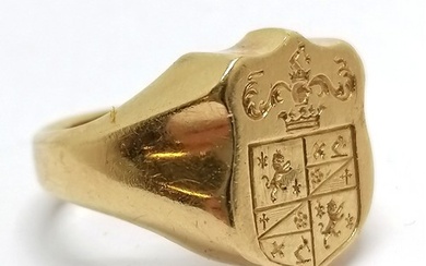 Antique 18ct marked gold armourial crest signet ring - size ...