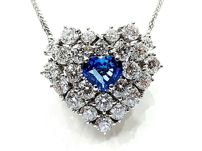 Astralia - 18 kt. White gold - Necklace with pendant - 2.72 ct Diamond - Sapphires
