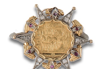 BROOCH IN GOLD AND SILVER WITH DIAMONDS AND RUBIES FRAMING COIN