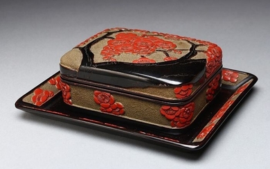 Box, Tray (2) - Lacquer, Wood - Very fine black and red lacqured set with carved ume design - including original signed tomobako - Japan - Shōwa period (1926-1989)