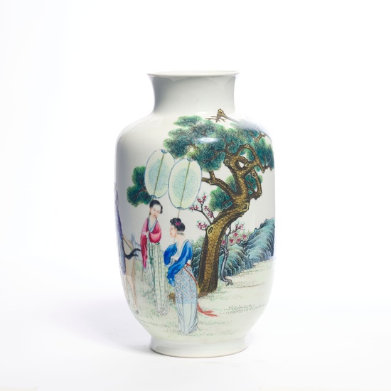CHINE. Vase balustre en porcelaine émaillée... - Lot 111 - Le Floc'h