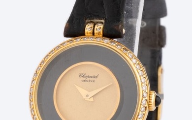 CHOPARD - Happy diamonds Sublime montre dame en or jaune 18k (750 millièmes) avec entourage...
