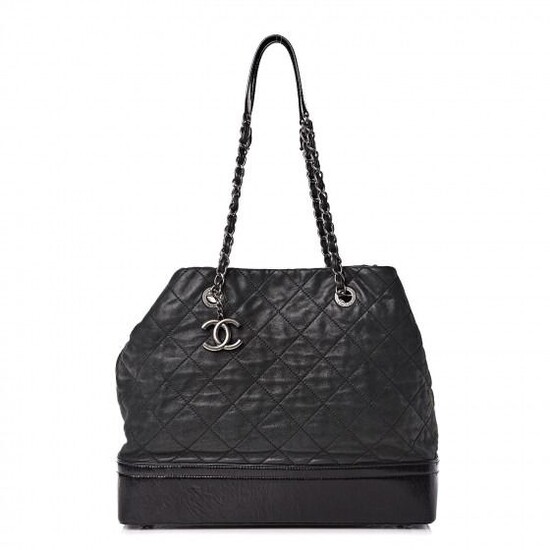 Chanel - Iridescent Calfskin Quilted Large VIP Tote Black Clutch bag