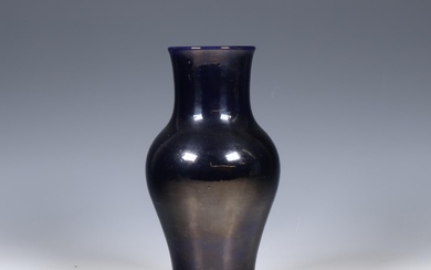 China, purple-glazed porcelain vase, 19th-20th century