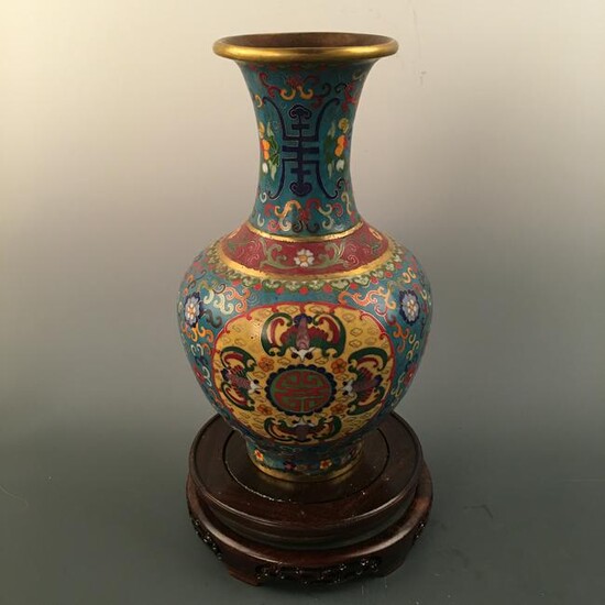 Chinese Cloisonné Bronze 'Fu Shou' Vase