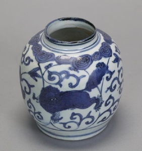 Lot-Art | Chinese blue & white porcelain jar, Ming dynasty