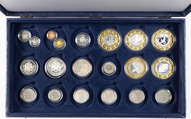 Collectors box with world coins incl. Barbados coin set 1974,...