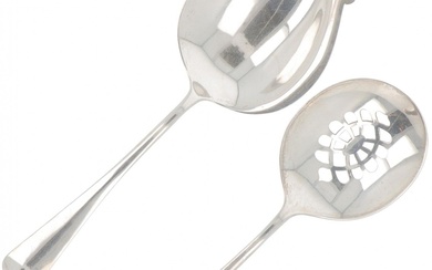 Custard spoon & wet fruit scoop "Haags Lofje" silver.