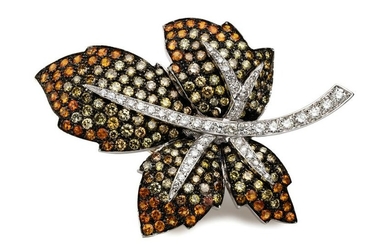 DIAMONDS AND WHITE GOLD LEAF BROOCH