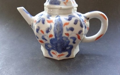Draw pot (1) - Chinese export - Porcelain - flower altar - Kangxi 1662--1722 - China - 18th century