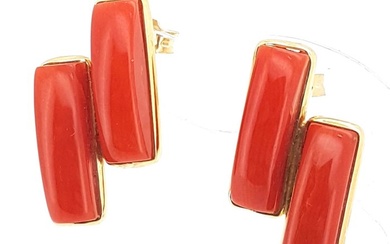Earrings - 18 kt. Yellow gold Coral