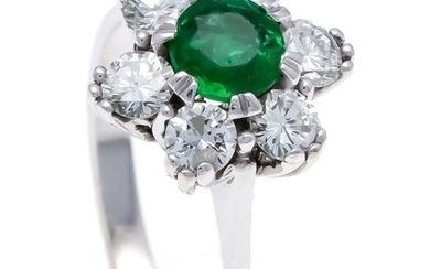 Emerald-Brilliant-Ring WG 585/000 with a round faceted emerald...