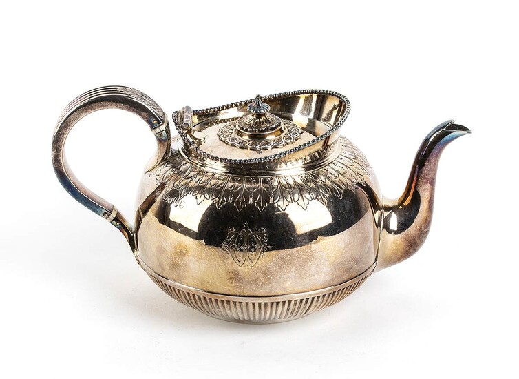 English sterling silver tea pot - London 1889, mark...