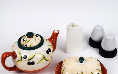 Ensemble de vaisselles à décor olives, un beurrier et une théière, en céramique, On joint...