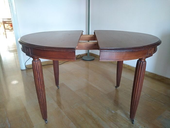 Extending table (1) - Louis Philippe - Walnut - Second half 19th century
