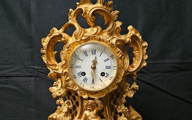 Figural mantel clock Rococo Gilt bronze - 1850-1900