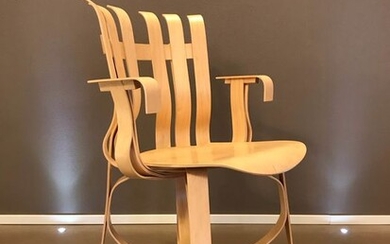 Frank Gehry - Knoll - Armchair - Hat Trick
