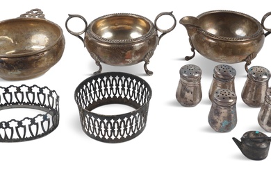 GROUP OF AMERICAN SILVER ITEMS