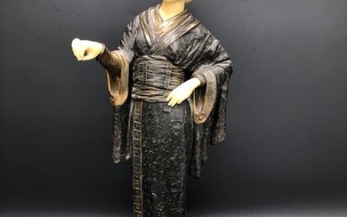 Geisha - Sculpture