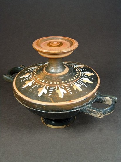 Greek Apulian Ceramic Lekanis, Gnathia Ware