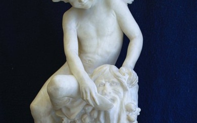 Guglielmo Pugi (1850-1915) - Sculpture, Grande scultura di giovane fanciullo alato su fontana - opera esclusiva Italiana - 74 cm - Alabaster