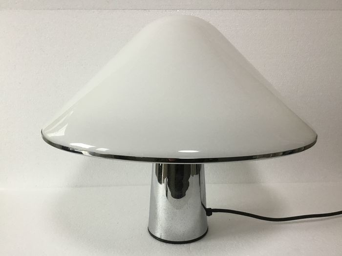 Iguzzini design Luigi Massoni e Luciano Buttura - Table lamp