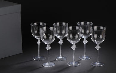 LALIQUE France Suite de six verres à eau en cristal transparent, soufflé, moulé, modèle "Roxane"....