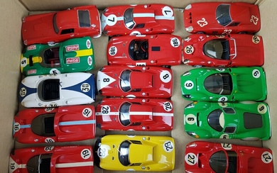 LOT de 15 véhicules échelle 1/43 métal : 1x Tenariv Ferrari P2 365 Daytona 66...