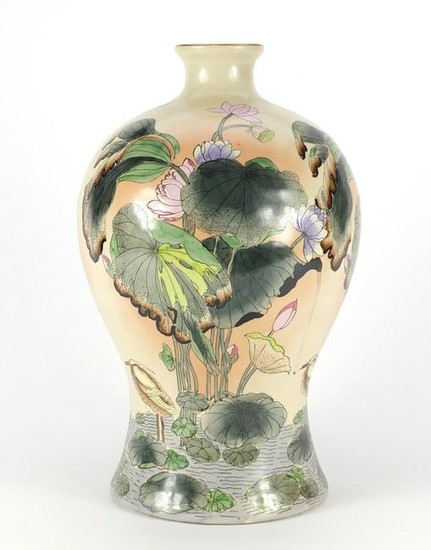 Large Chinese porcelain baluster vase, hand painted