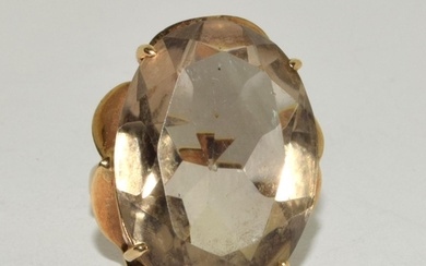 Large vintage smokey quartz and 9ct gold ring, 8.2g Size O