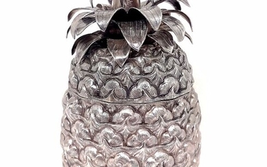 Magnificent Pineapple-Shaped Box - .833 silver - Portugal - Mid 20th century