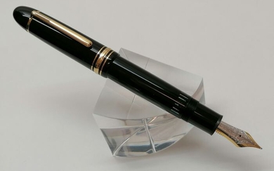 Montblanc - Fountain pen