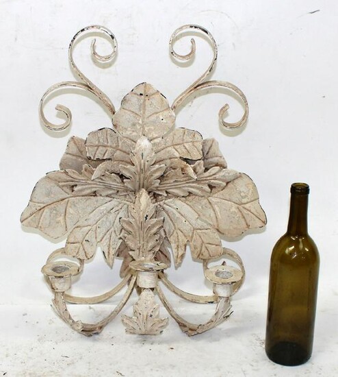 Painted iron wall sconce with acanthus leaves