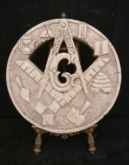 Particular Masonic Medallion - Diameter 41 cm. - Marble of Istria - 20th century