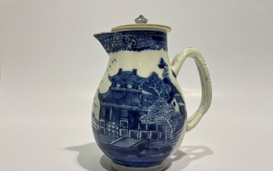 Pot, Pouring vessel - Blue and white - Porcelain - China - Qianlong (1736-1795)