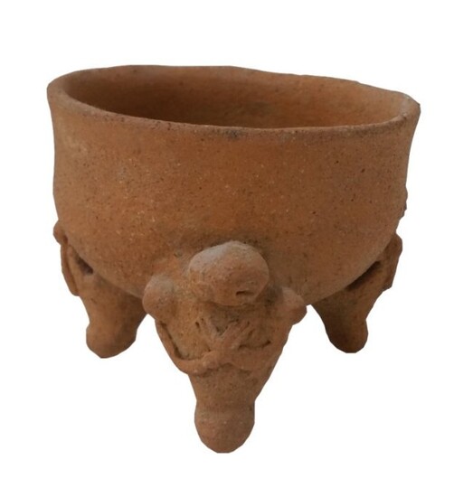 Pre-Columbian Clay Pottery Figural Tripod Bowl