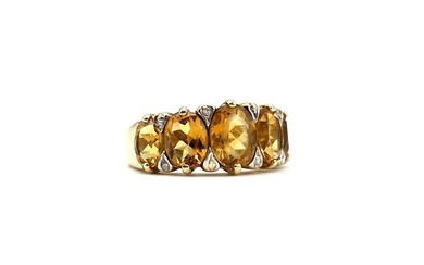 Ring - 18 kt. Yellow gold - 3.00 tw. Citrine - Diamond