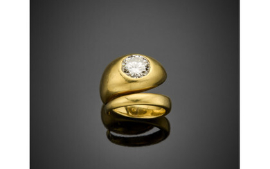 Round brilliant cut ct. 2 circa diamond yellow gold ring, g 16.20 circa size 8/48.