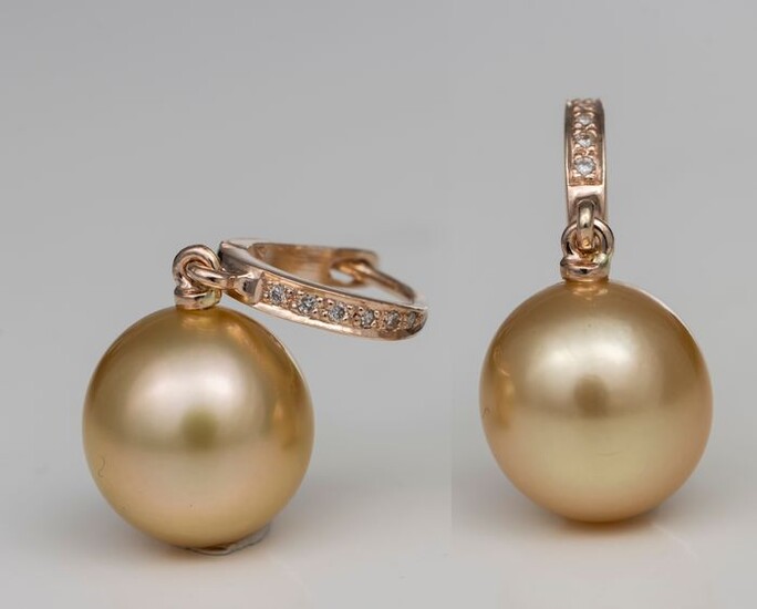 United Pearl - 10x11mm Golden Cultured South Sea Pearl Drops - 14 kt. Pink gold - Earrings - 0.09 ct