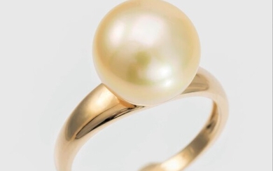 United Pearl - 11x12mm Golden South Sea Pearl - 14 kt. Yellow gold - Ring
