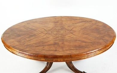 Victorian Walnut Veneer Oval Low / Coffee Table