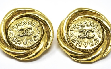 Vintage Chanel Double C Logo Clip On Earrings