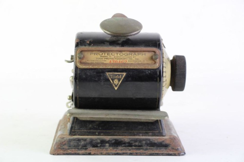 Vintage Clerks Counting Machine ( H15cm W15cm)