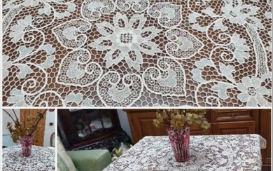 beautiful Burano lace table cover (1) - burano lace - 1960