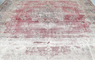 (-), vintage tapijt